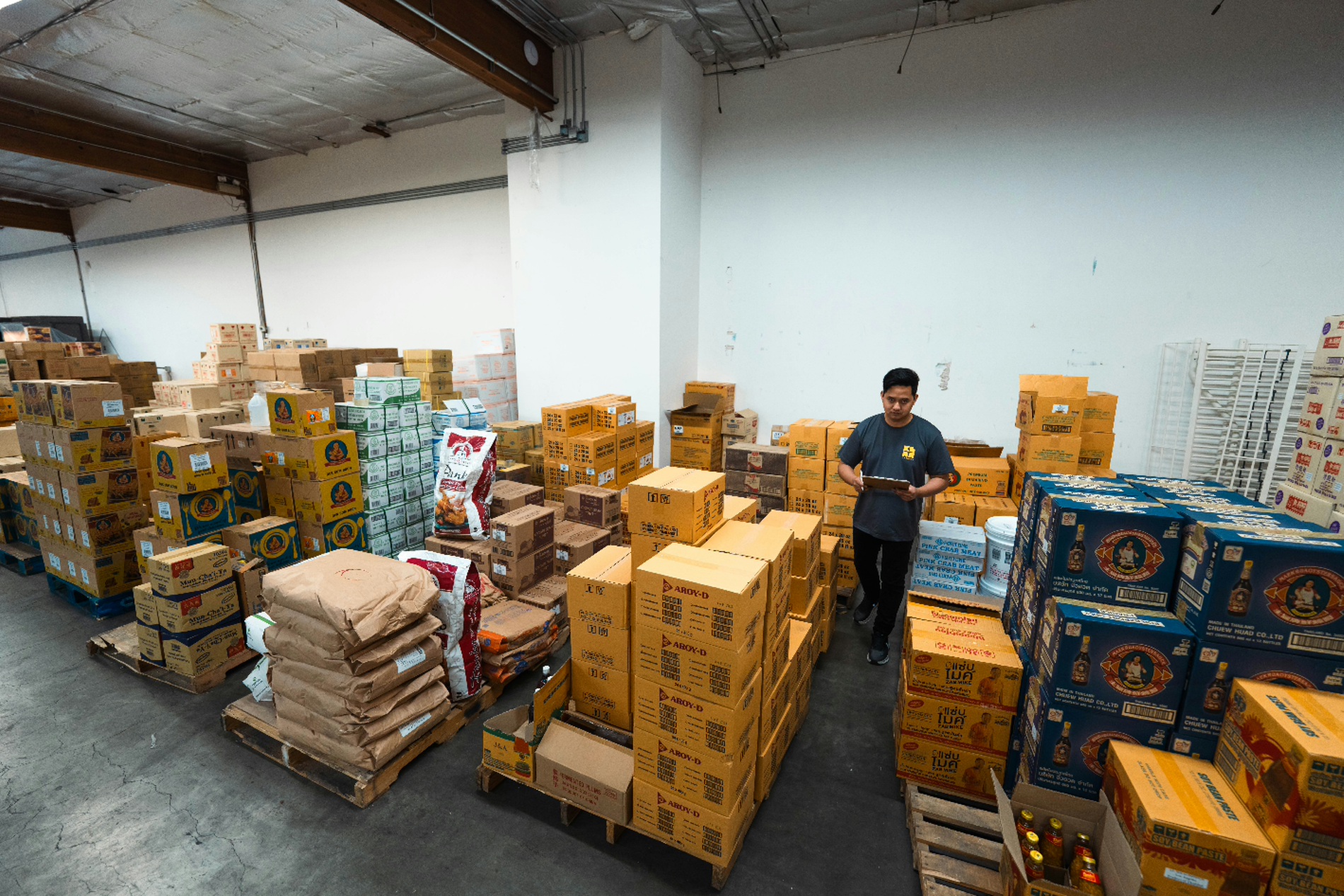 CLM Trading Warehouse Inventory & Commerce